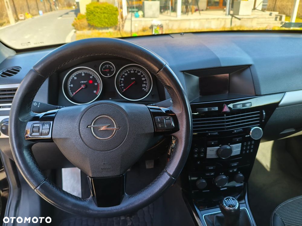 Opel Astra 1.9 CDTI Edition - 8