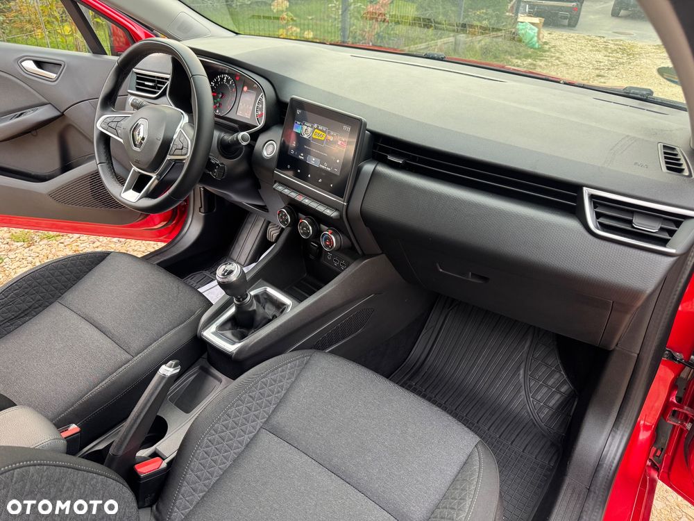 Renault Clio TCe 100 INTENS - 26