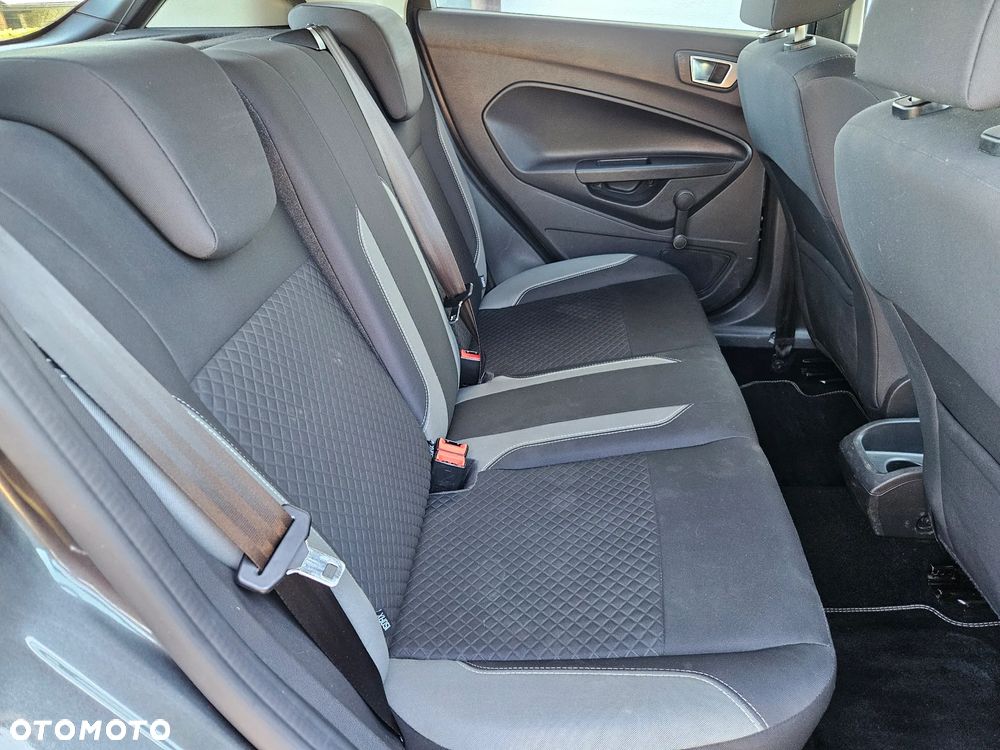 Ford Fiesta - 20