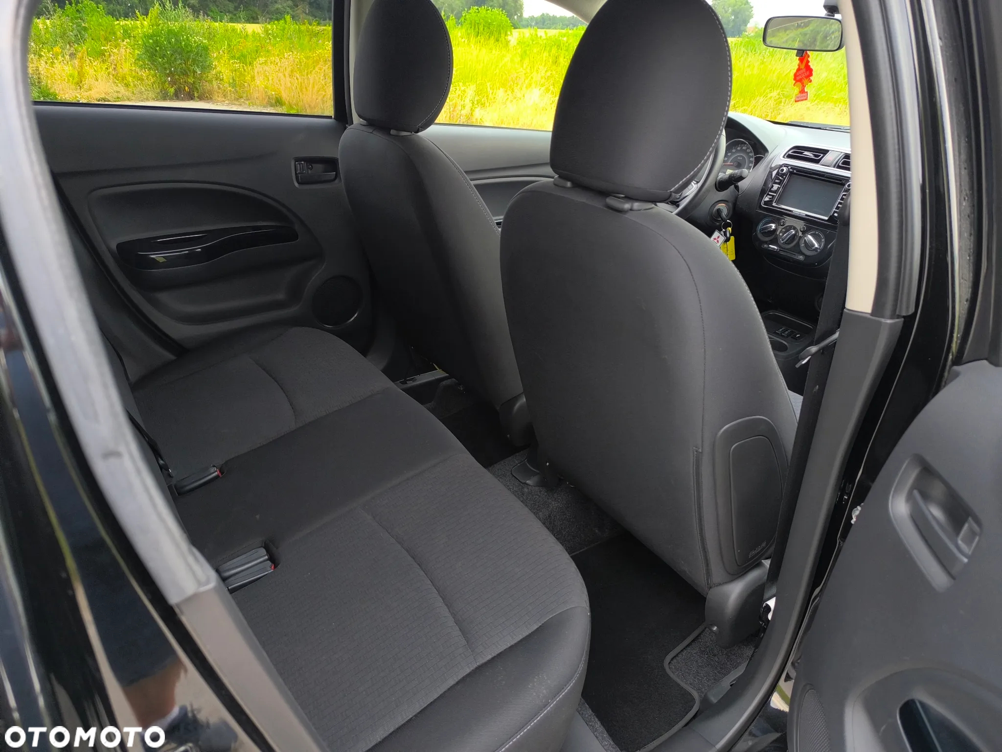 Mitsubishi Space Star 1.2 AS&G Invite - 20