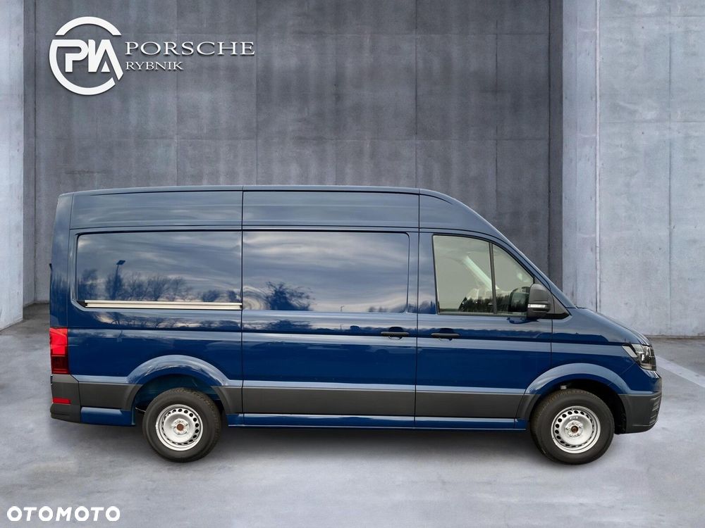 Volkswagen Crafter 35 Furgon z wysokim dachem silnik: 2,0 l EU6 SCR 140 KM / skrzynia biegów: automatyczna 8-biegowa rozstaw osi: 3640 mm - 4