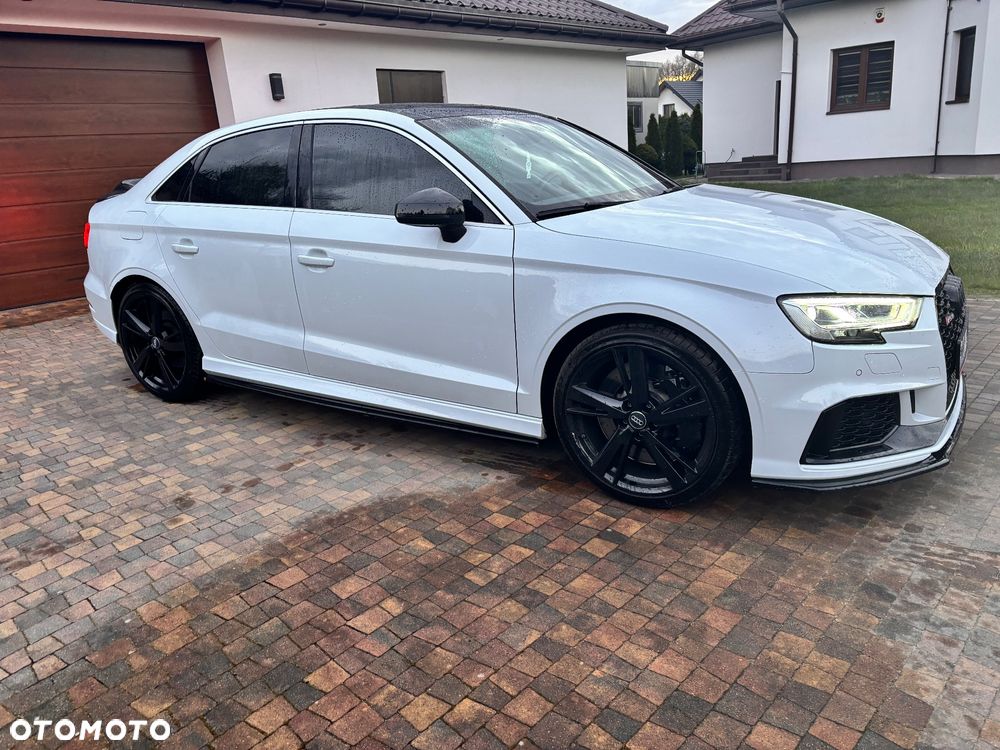 Audi RS3 Limousine TFSI Quattro Performance Edition S tronic - 3