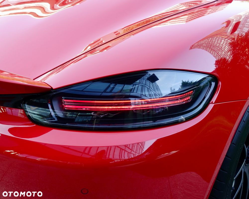 Porsche 718 Spyder - 21