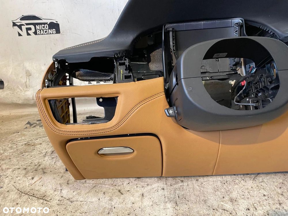 DESKA ROZDZIELCZA KONSOLA PODUSZKI PASY BMW 7 G11 G12 SKÓRA HUD CARAMEL - 4