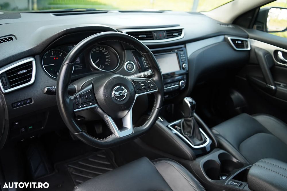 Nissan Qashqai 1.6 DCI Start/Stop X-TRONIC Tekna - 11
