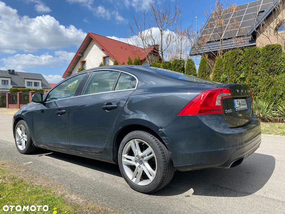 Volvo S60 2.5 T5 - 12