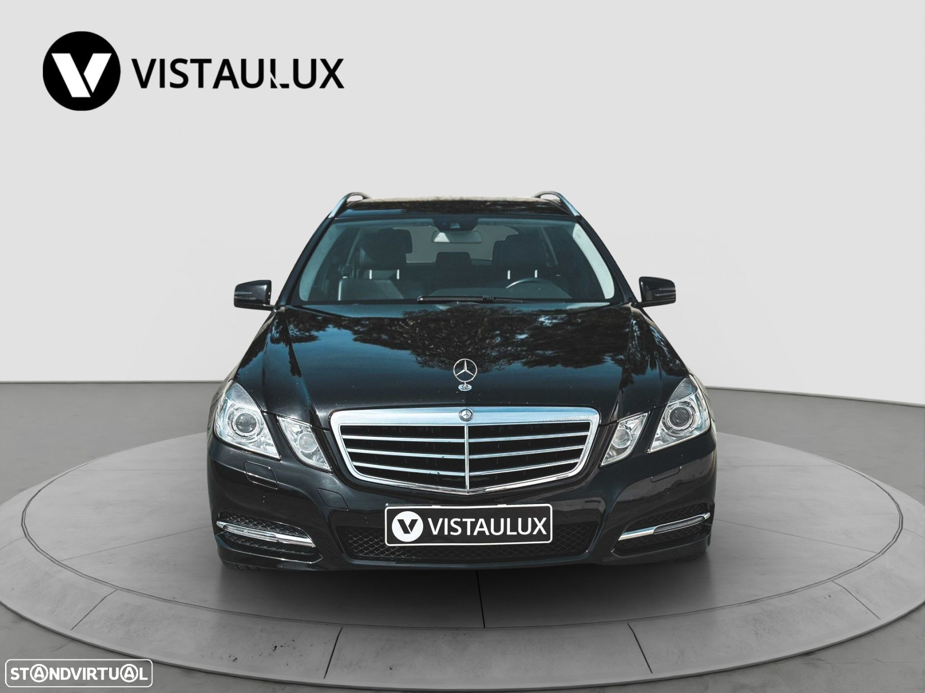 Mercedes-Benz E 220 CDi Avantgarde BlueEfficiency Auto - 2