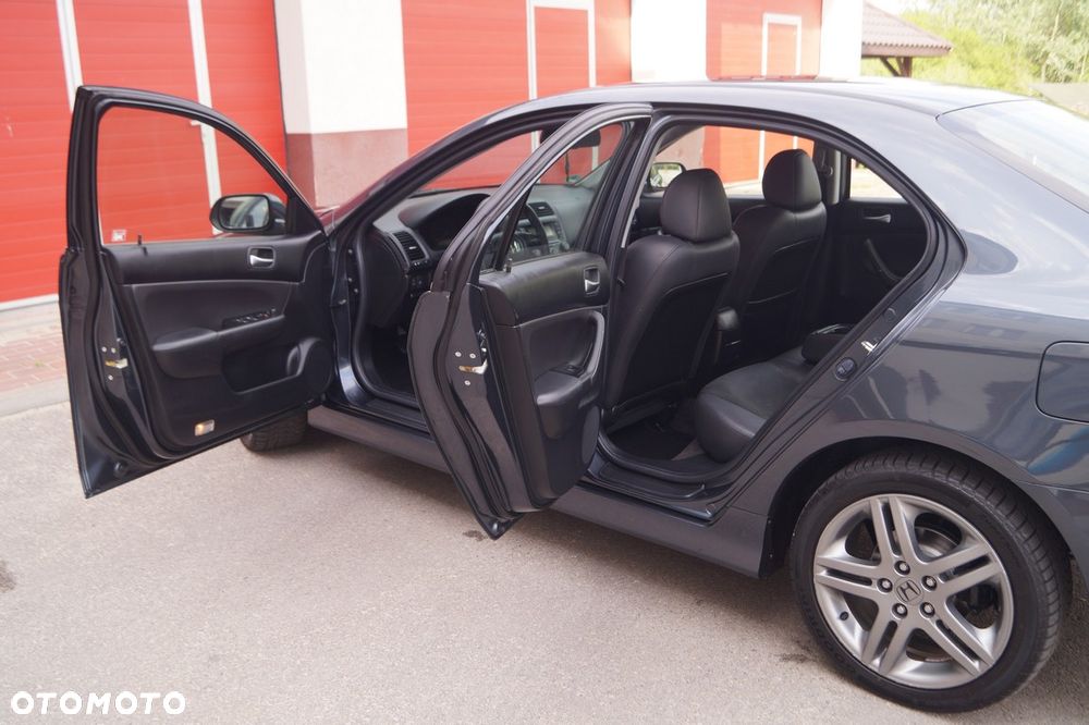 Honda Accord 2.0 i Sport - 15