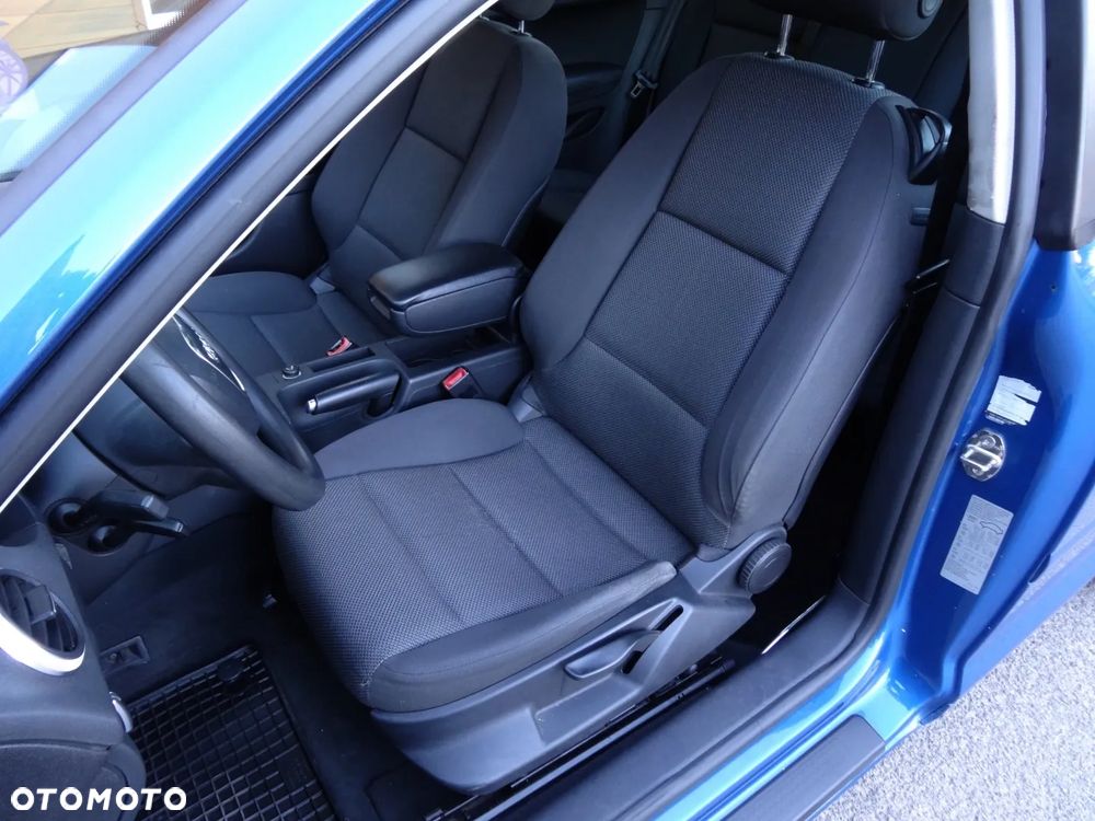 Audi A3 3-drzwiowe 1.6 Ambiente - 20