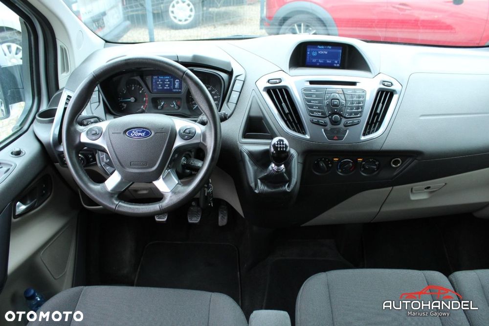 Ford Tourneo Custom - 7
