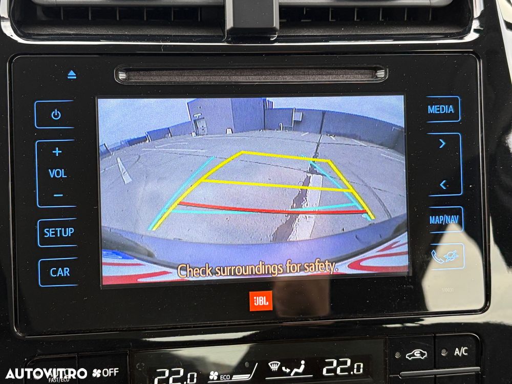 Toyota Prius (Hybrid) Executive - 12