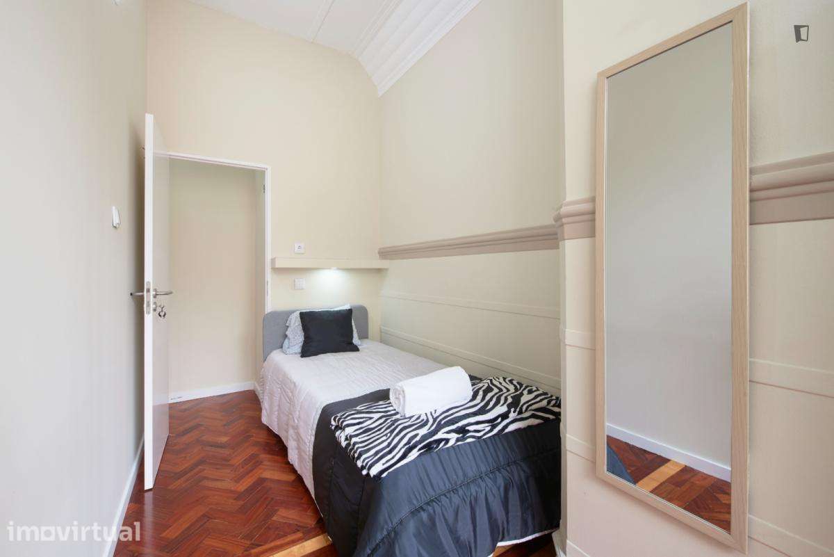 Quarto - localizado em Saldanha Lisbon - Grande imagem: 3/51