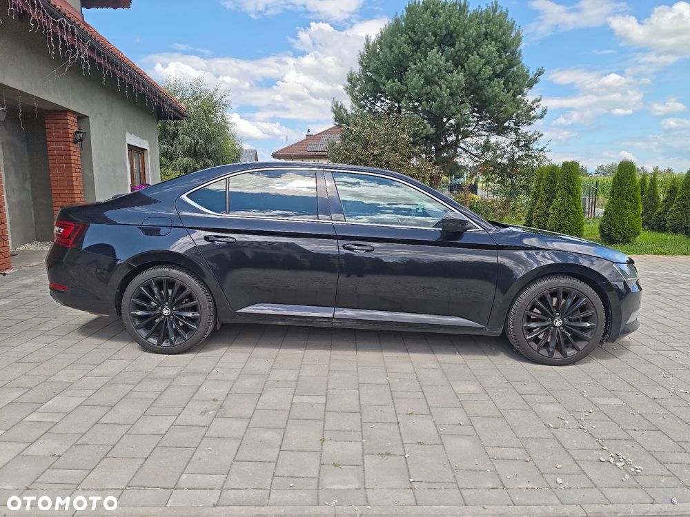 Skoda Superb 2.0 TSI 4x4 Sportline DSG - 4