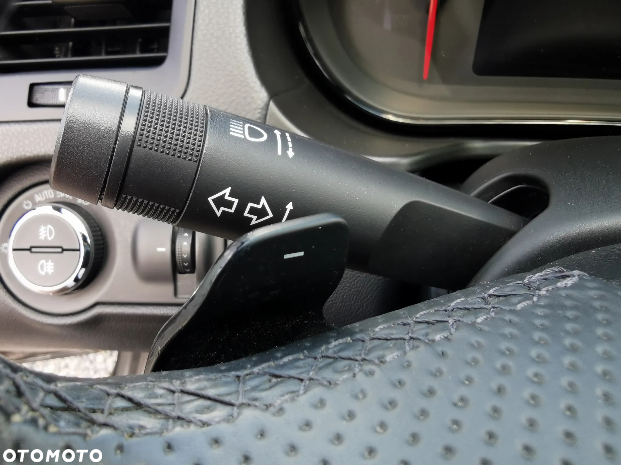 Opel Insignia 1.6 T Cosmo EU6 - 26