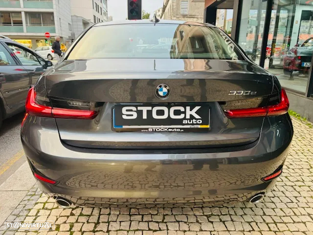 BMW 330 e Auto - 3