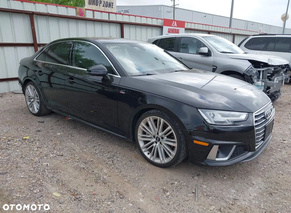 Audi A4 Limousine - 1