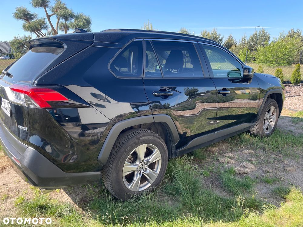 Toyota RAV4 - 6