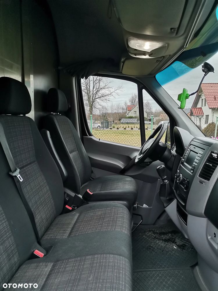 Mercedes-Benz Sprinter - 8