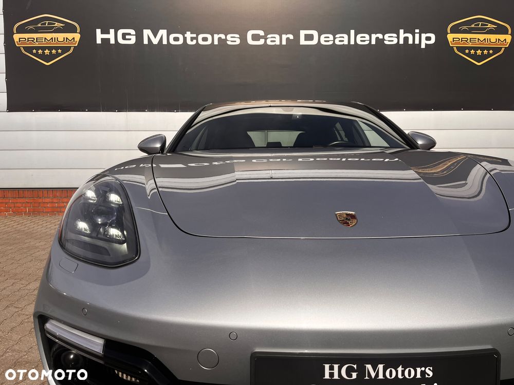 Porsche Panamera - 21