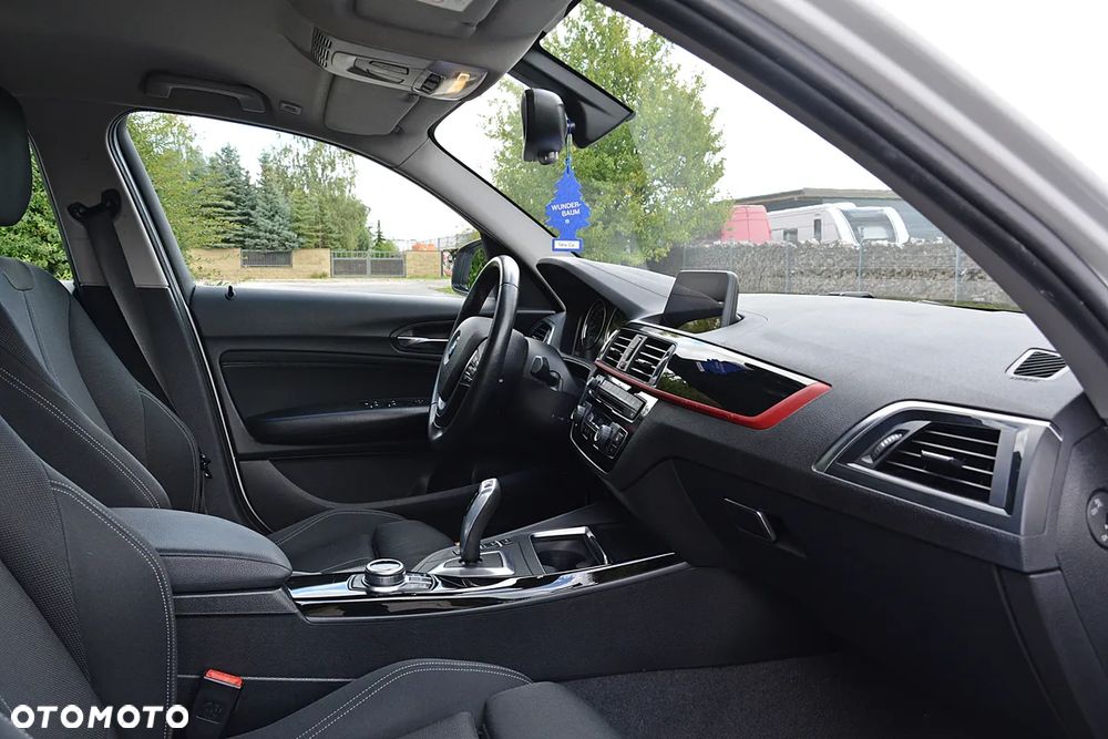 BMW Seria 1 118i Sport Line - 25
