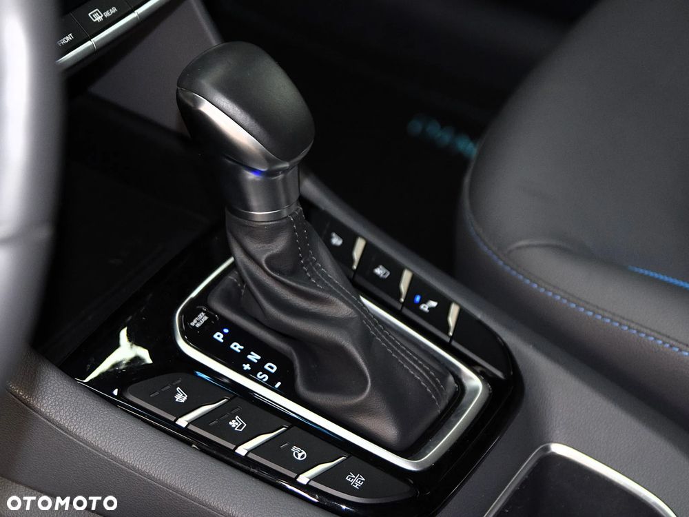 Hyundai IONIQ 1.6 GDI Style - 30