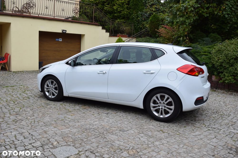Kia Ceed 1.4 CVVT Dream Team Edition - 3