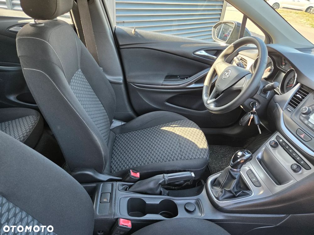 Opel Astra 1.4 Selection - 21