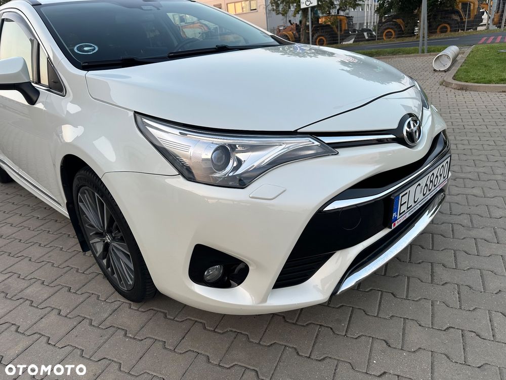 Toyota Avensis Touring Sports 1.8 Comfort - 14