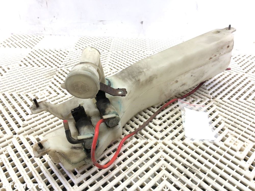 ZBIORNIK SPRYSKIWACZY  ISUZU RODEO samochód terenowy zamknięty 1997 - 2004 3.2 V6 151 kW [205 KM] - 1