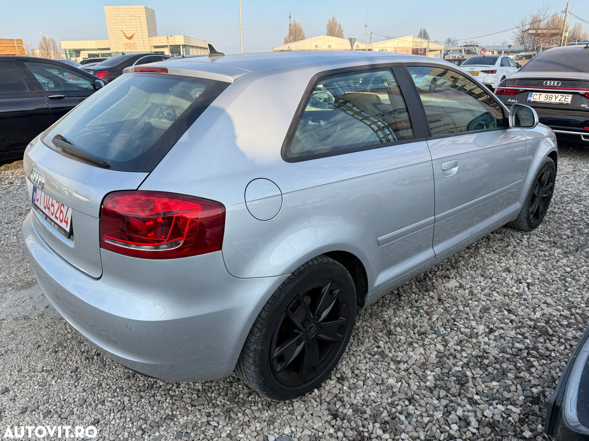 Audi A3 2.0 TDI DPF (DSG) S tronic Attraction - 28