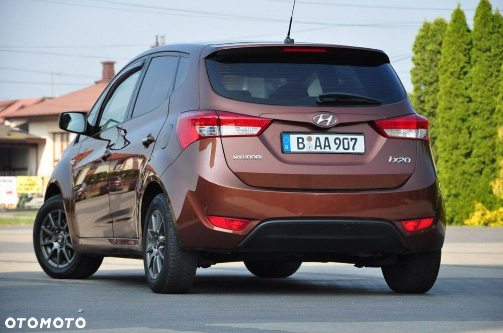 Hyundai ix20 - 22