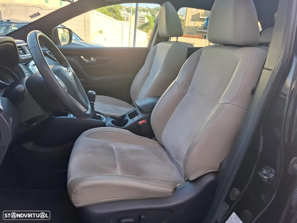 Nissan Qashqai 1.5 dCi Tekna Alcantara - 29