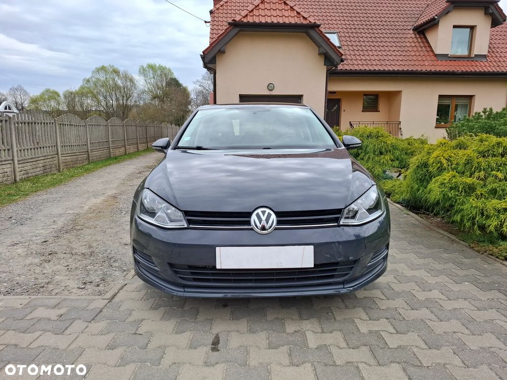 Volkswagen Golf - 2