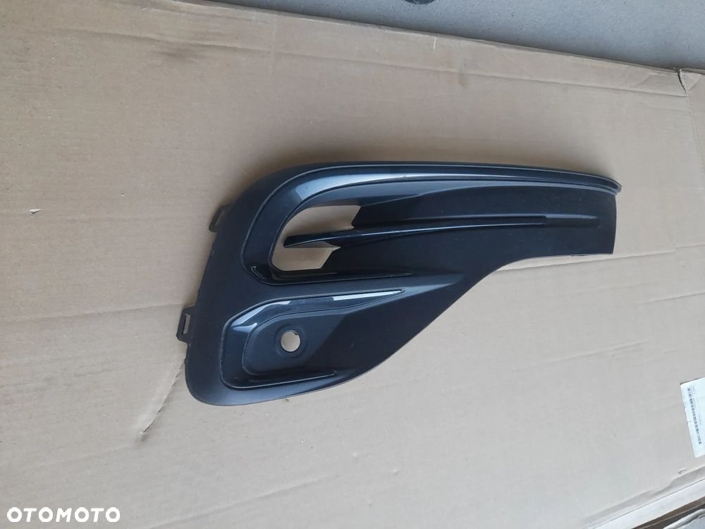 FORD FOCUS MK4 LIFT KRATKA ATRAPA LEWA 21-> - 2