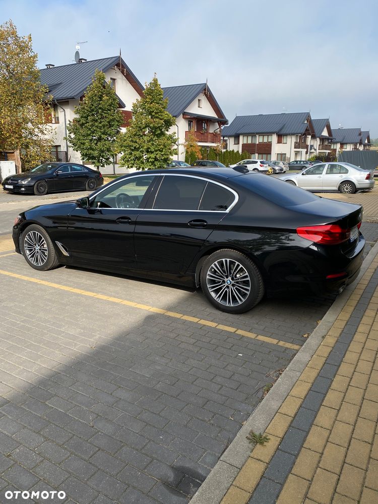 BMW Seria 5 530i GPF Luxury Line sport - 3