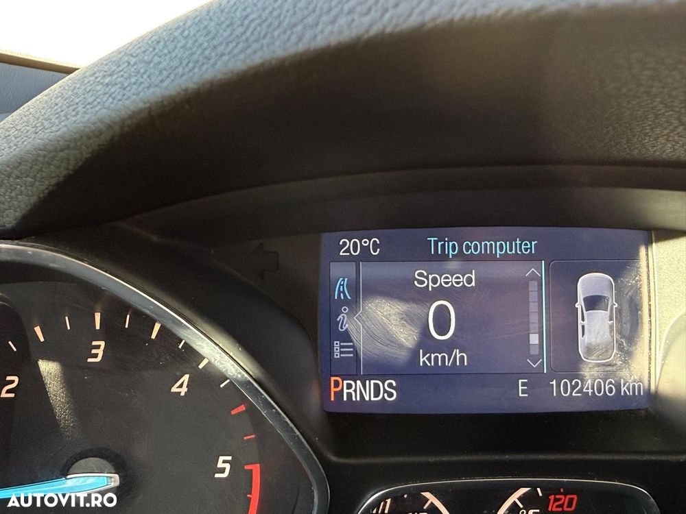 Ford Kuga 2.0 TDCi 4WD Powershift Titanium - 6