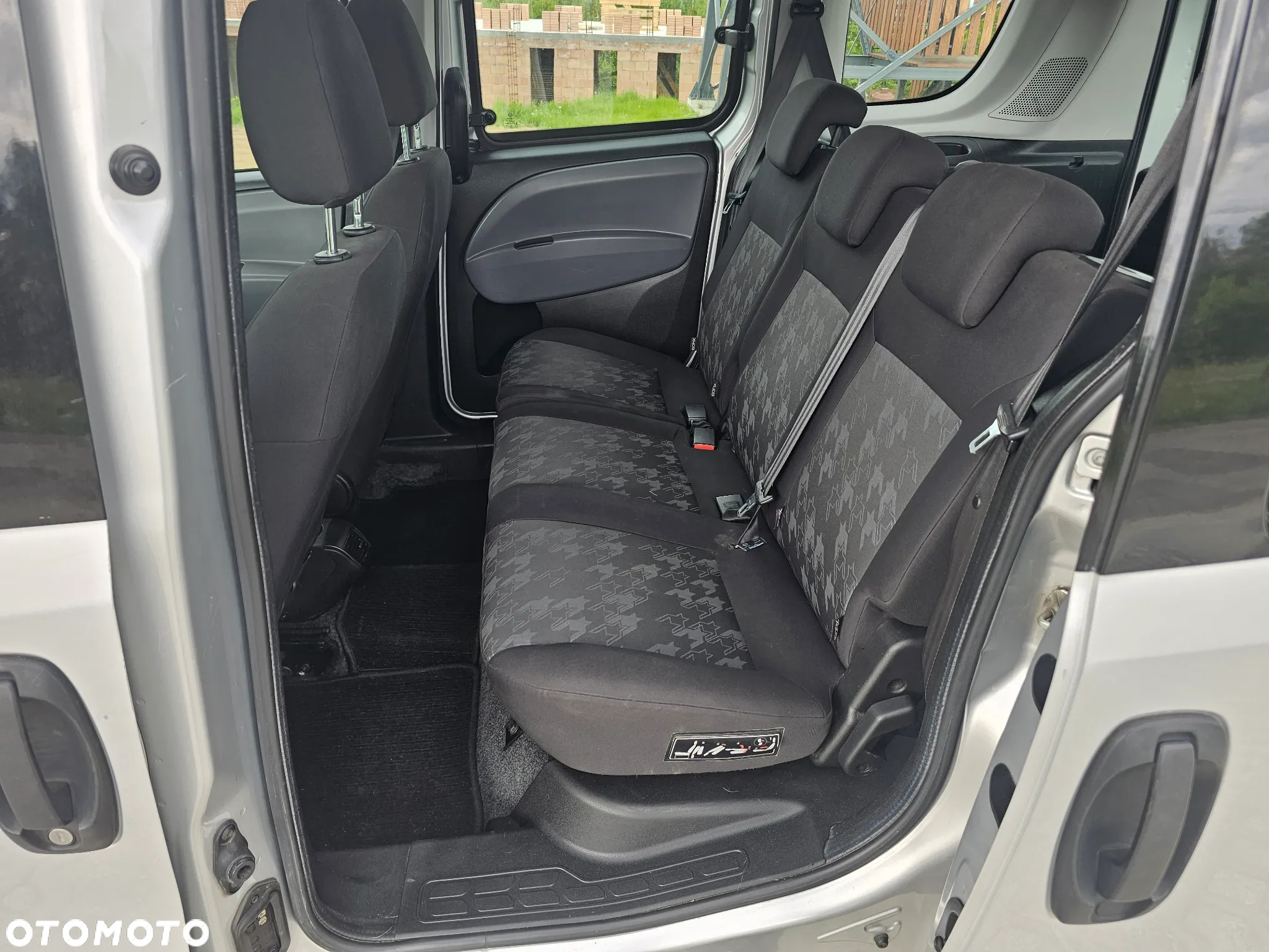 Opel Combo - 14
