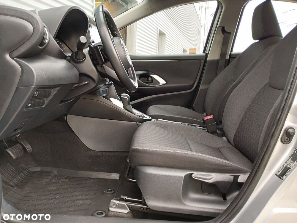 Toyota Yaris 1.5 Comfort CVT - 10