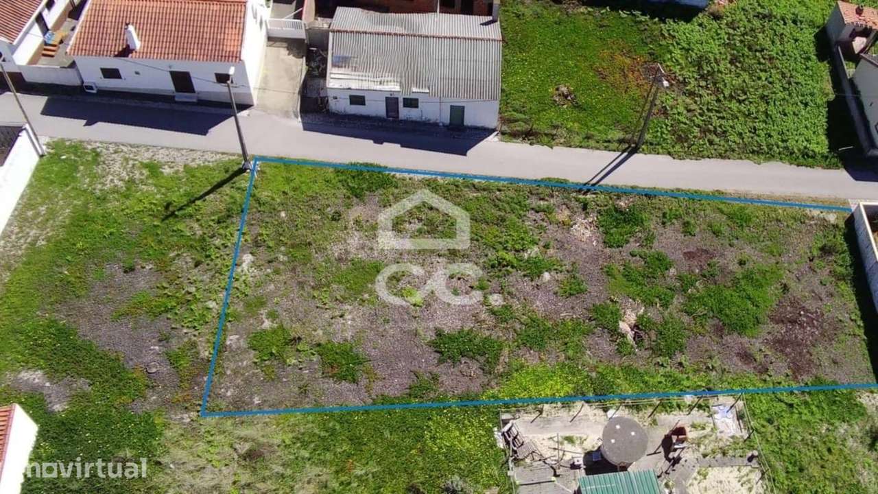 Terreno Urbano na Praia de Vale Furado - Grande imagem: 2/8