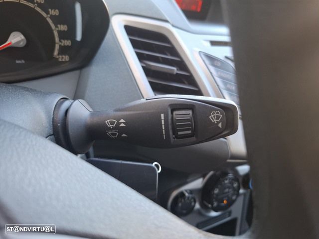 Ford Fiesta 1.25 Trend - 16