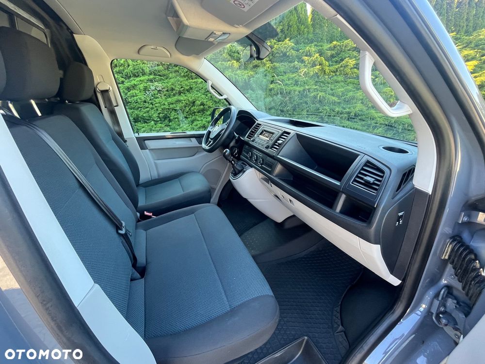 Volkswagen Transporter - 12