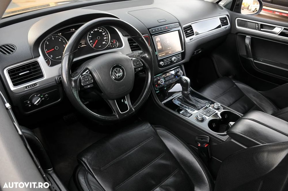 Volkswagen Touareg - 12