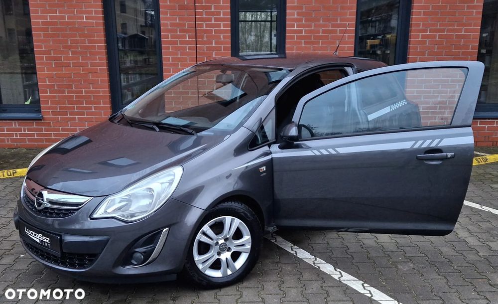Opel Corsa 1.4 16V Satellite - 2