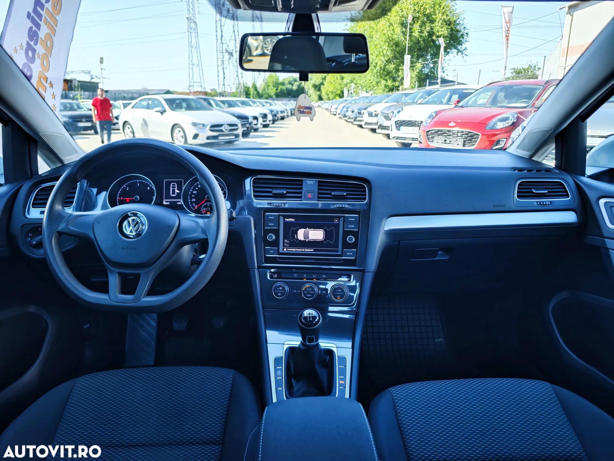 Volkswagen Golf 1.6 TDI Comfortline - 18