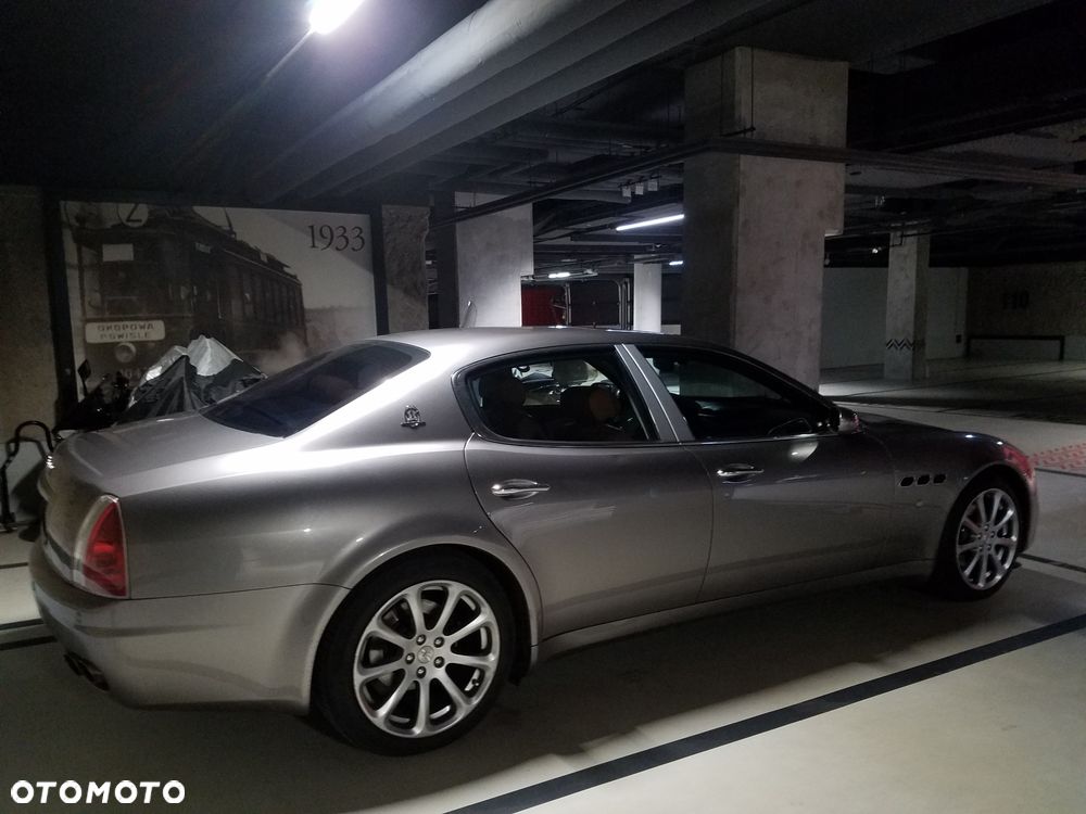 Maserati Quattroporte - 7