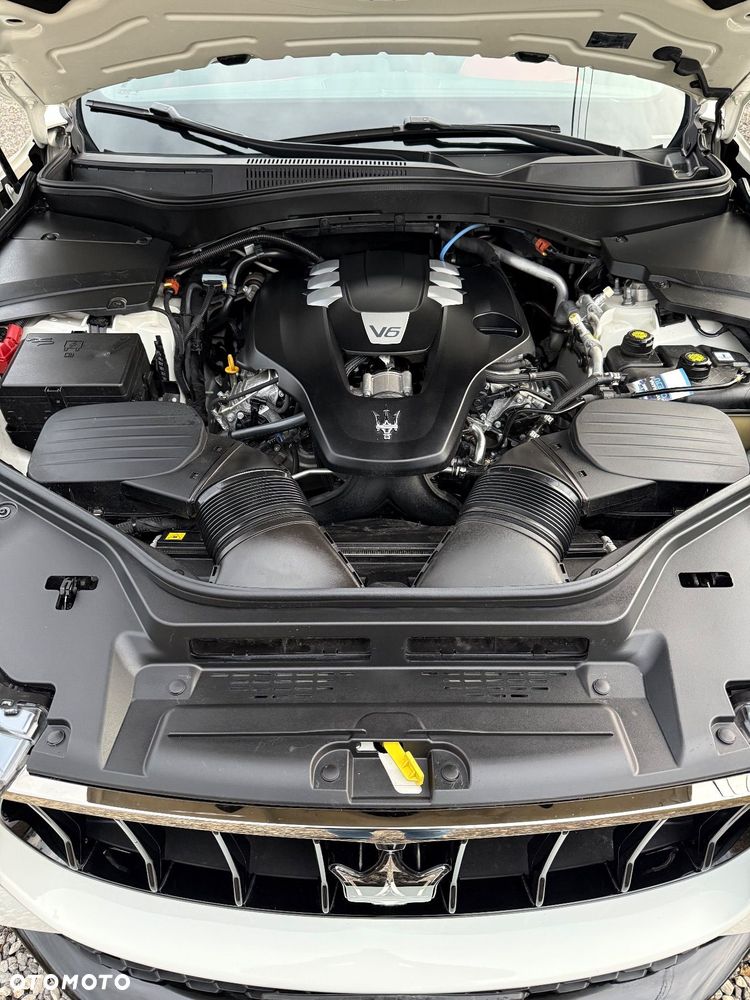 Maserati Levante - 12