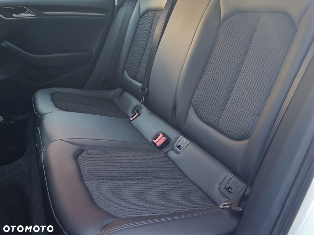 Audi A3 Sportback 2.0 TDI S tronic - 12