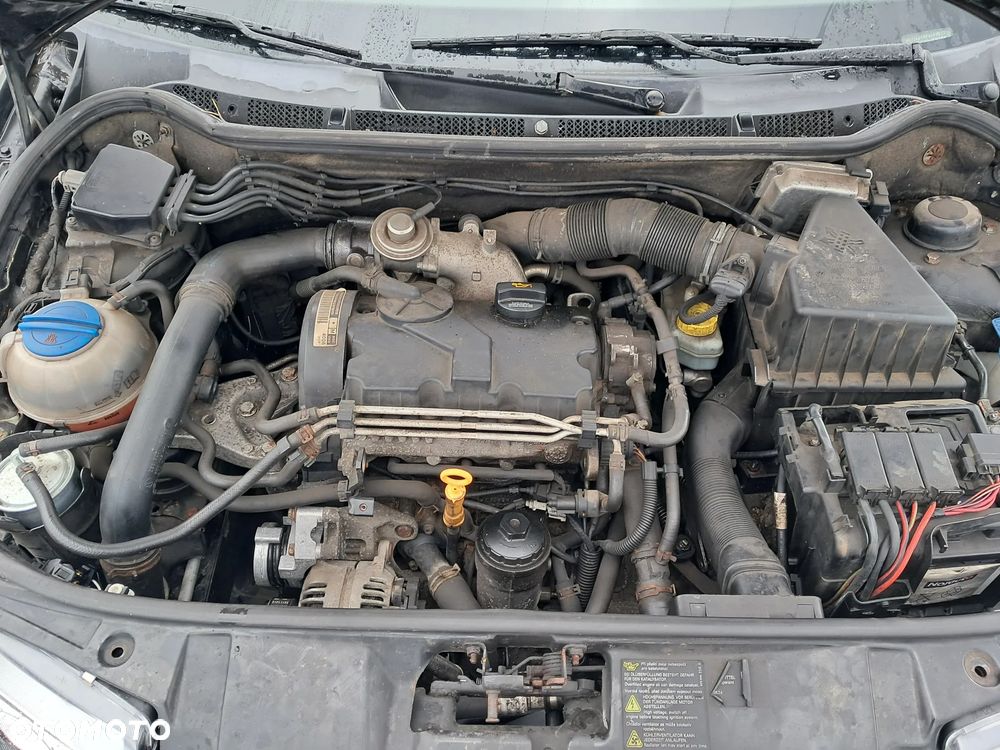 Silnik słupek Skoda Fabia I Lift Polo Ibiza 1.4 TDI 51 KW Kod BNM - 3