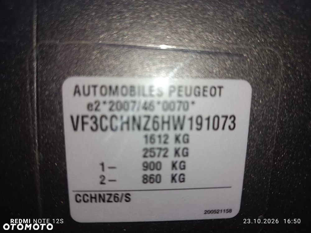 Peugeot 208 - 31