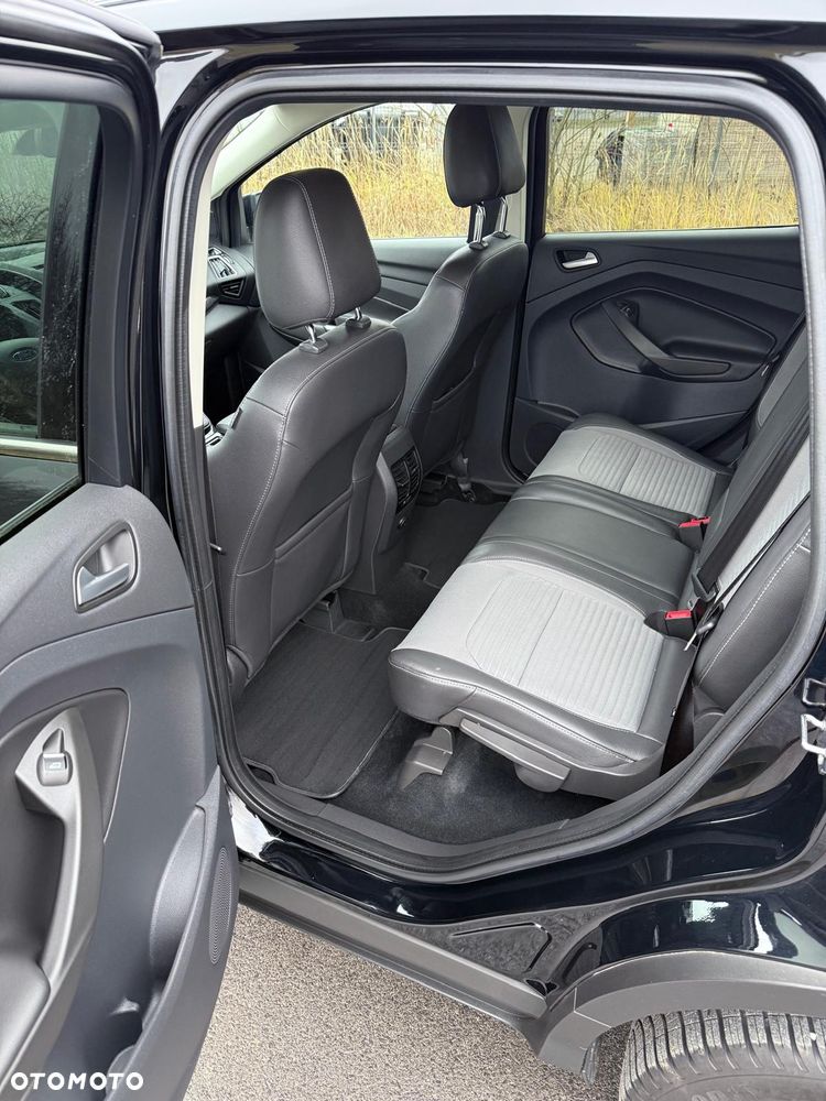 Ford Kuga 1.5 EcoBoost 4x4 Titanium - 27